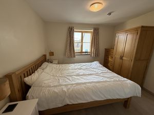 Bedroom- click for photo gallery